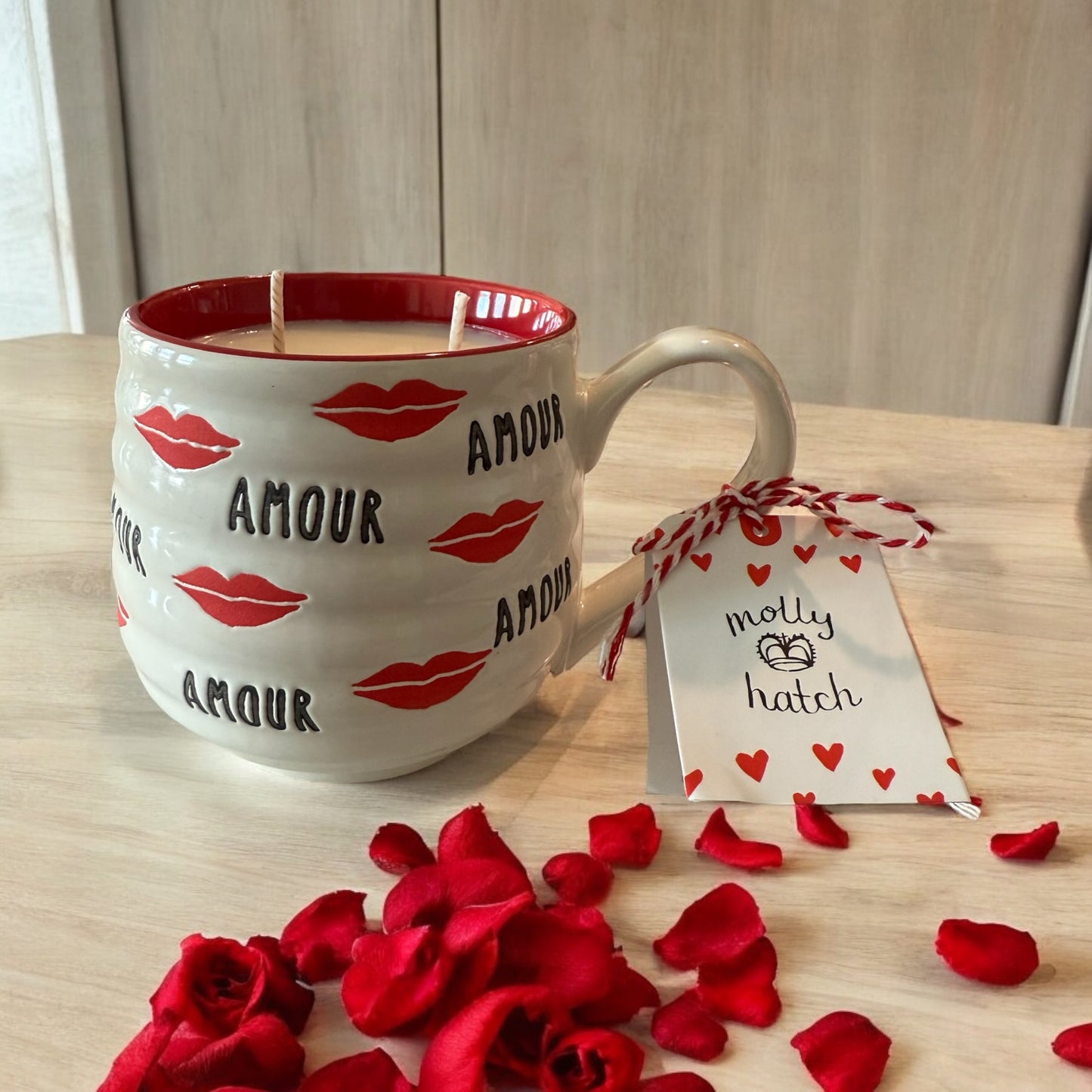 Molly Hatch Amour Mug Candle – Blue Diamond Scent, 16 oz