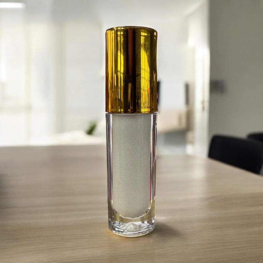 LuxeGlow Multi-Use Shimmer Stick – 2.5ml