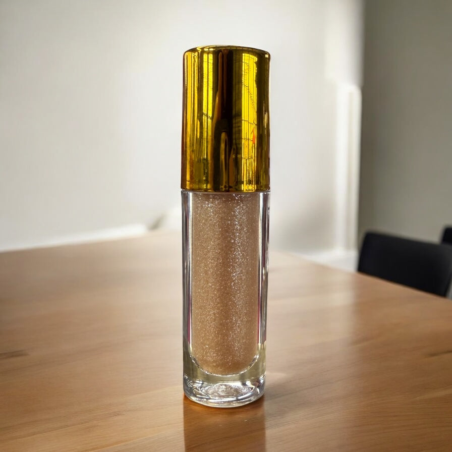 LuxeGlow Multi-Use Shimmer Stick – 2.5ml