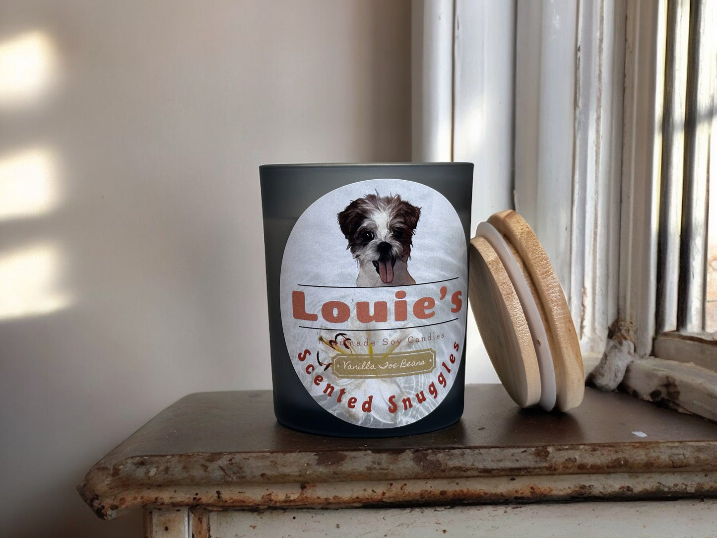 Louie’s Scented Snuggles Soy Candle - Vanilla Toe Beans