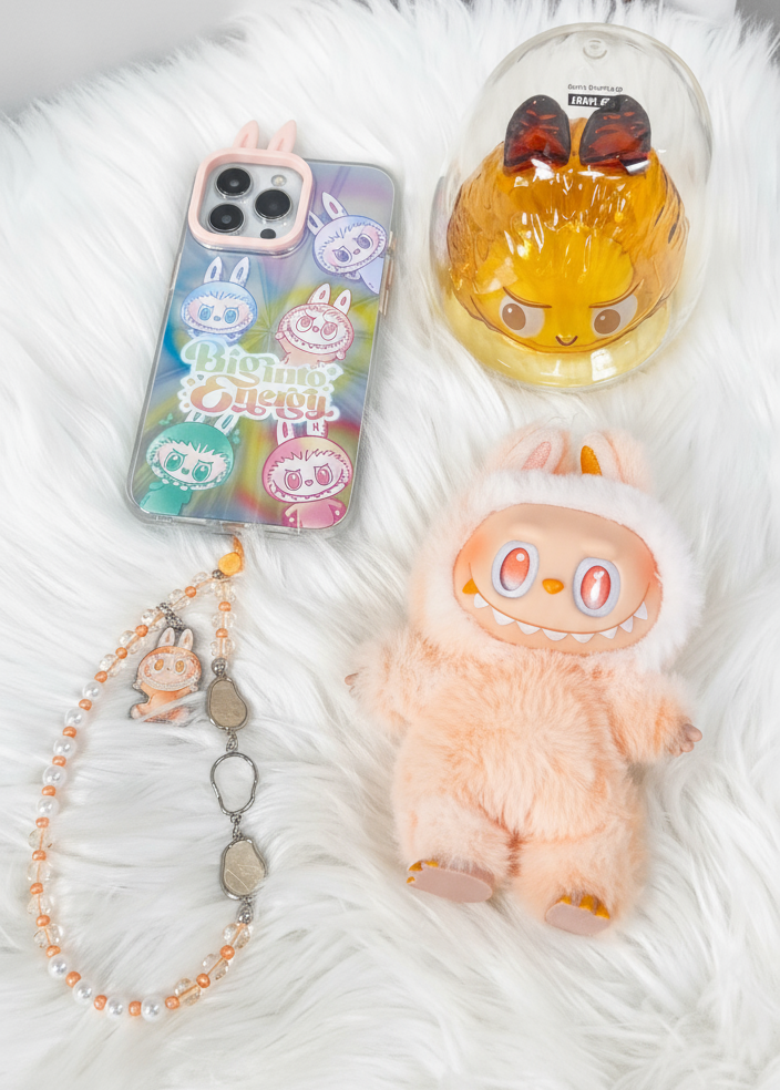 Pop Mart: The Monsters Labubu Big Into Energy Phone Charm