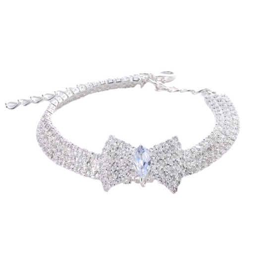 Dolce’s Diamond Luxe Bow Pet Necklace – Rhinestone Glam for Cats & Small Dogs