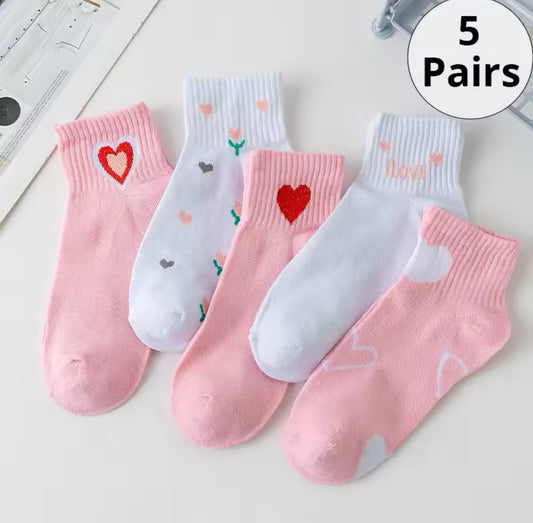 5-Pack Valentine’s Day Themed Socks – Cute, Comfy, and Durable