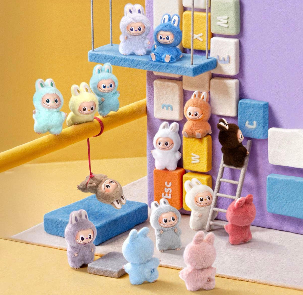 Pop Mart: Pin for Love - Labubu Version 4